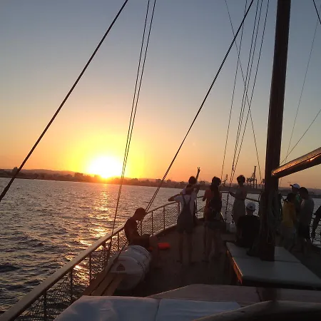 Panormitis Sailing Yacht Bådhotel Larnaca